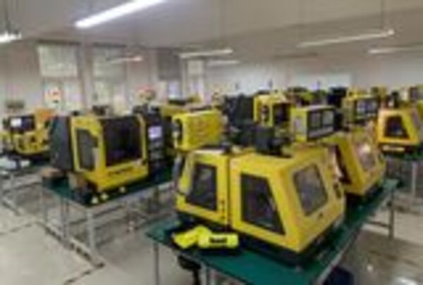 多功能数控加工中心精密零件加工机床 NC04